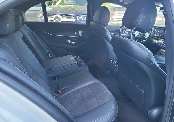 Mercedes-Benz Klasa E cena 179900 przebieg: 66519, rok produkcji 2019 z Kraków małe 436